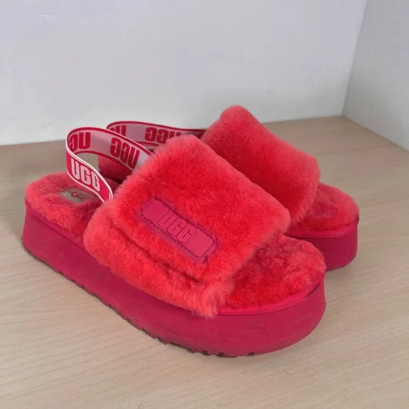 UGG Fluffita Sandals Women Size 10 Pink Red Platform Sheepskin Slides - Picture 1 of 8